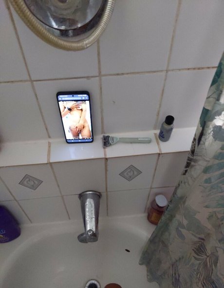 xkaramelbabyx modelo desnudo imagen