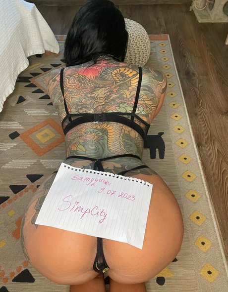 samyquin modèle exclusif images