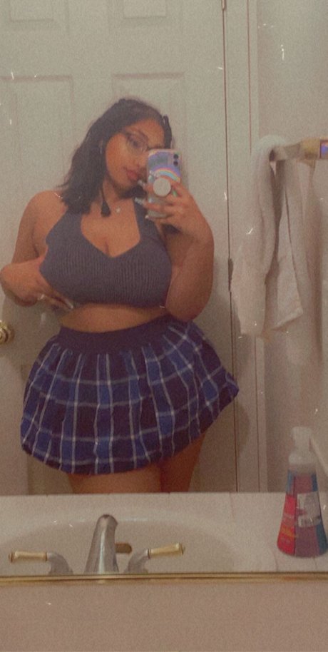 Jeanette prakash actrice de grande qualité photos