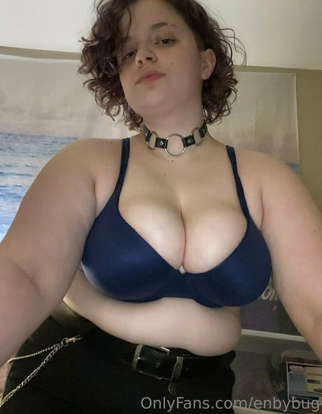 enbybug model sex galleries