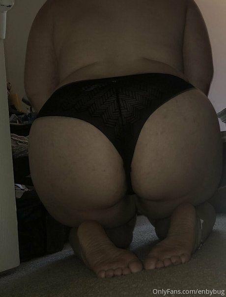 enbybug star pornographic pic