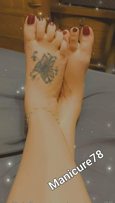 manicure78 erotic actress image
