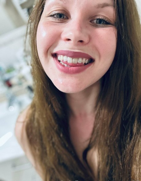 Onlyfans de adolescentes nerds exclusiva erótica foto