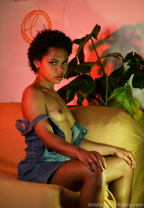 freyalasirenn high quality actress pic