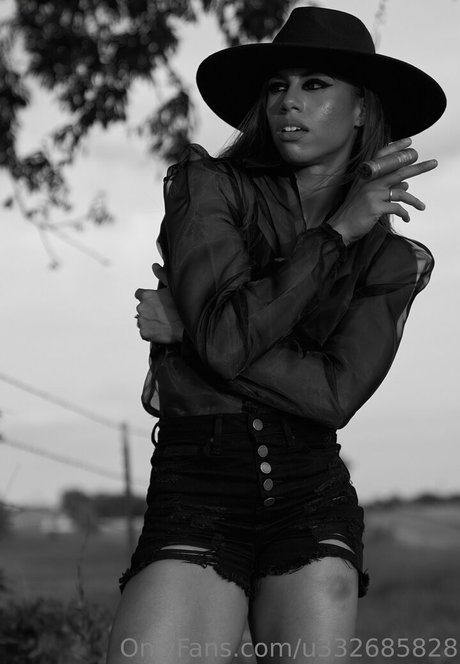 aftannoondelight modelo sexy galería