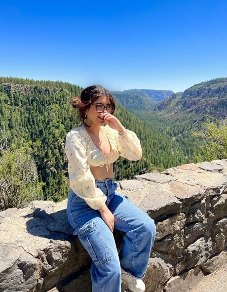 yourprincesslol bonita estrella porno archivo