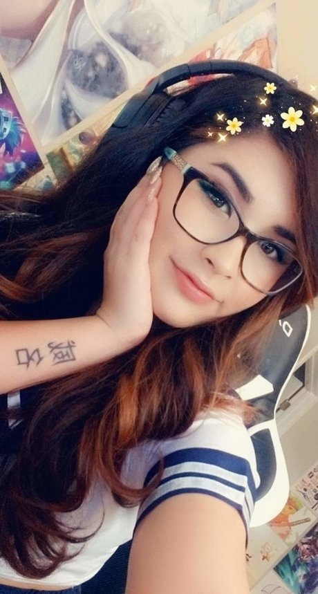 yourprincesslol modelo erótico imágenes