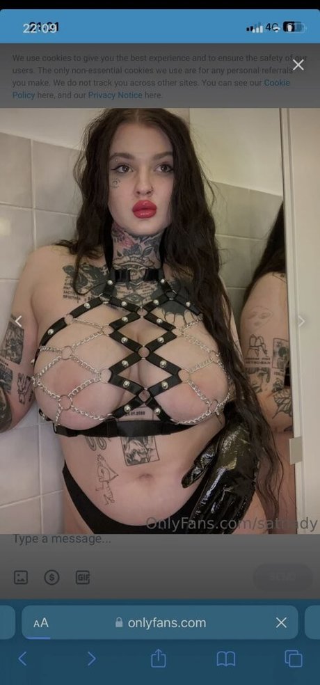 satnady pretty model pic