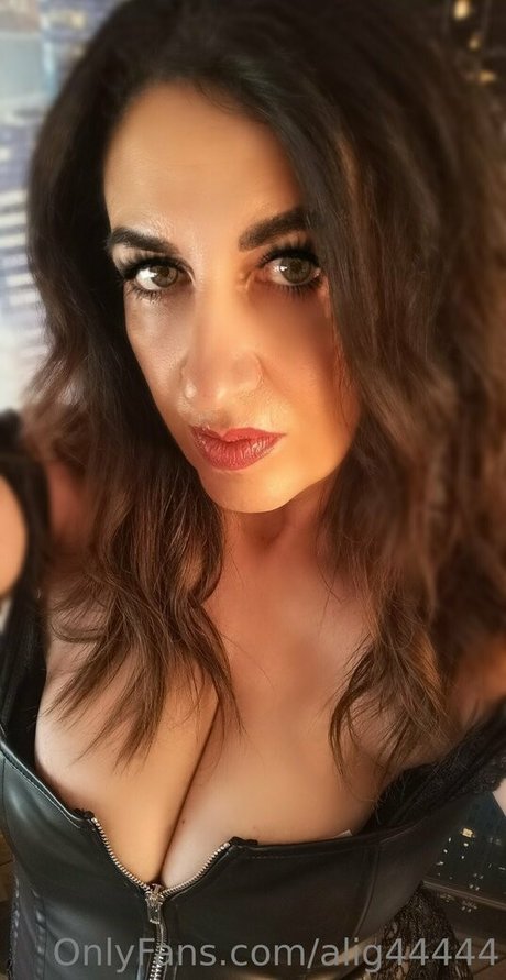 alig44444 actrice de sexe archive