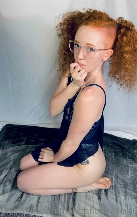 thatredheadedgirl6 estrella porno xxx fotos