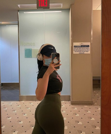 Adolescente asiática delgada onlyfans sexo caliente galería