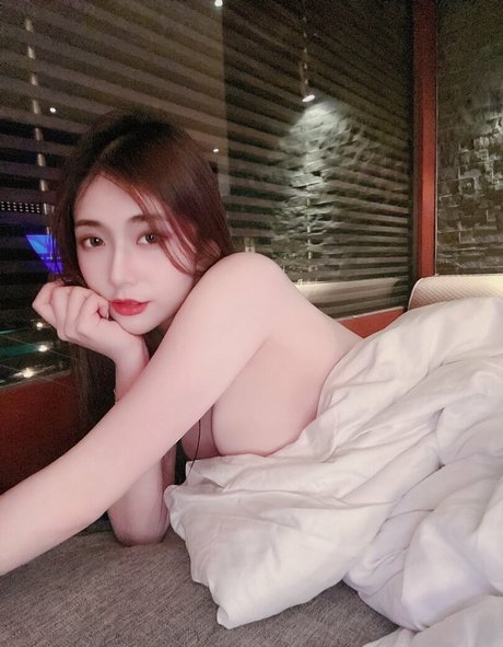skinny model onlyfans hot image