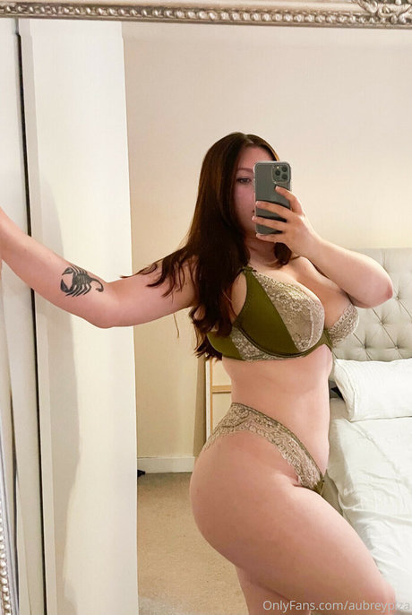 Bandett MFC bonita actriz imagen