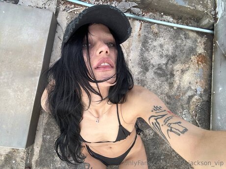 molly jackson vip actrice pornographique img