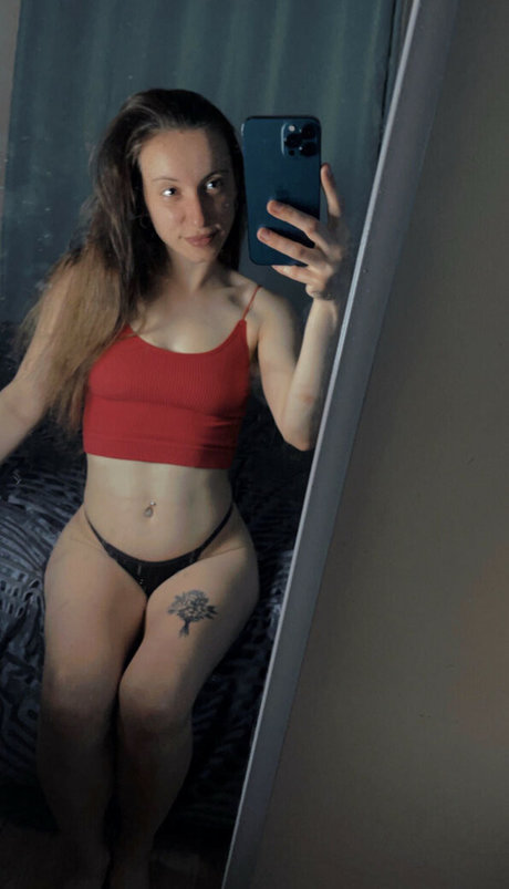 CaitlinThom erotic pornstar gallery