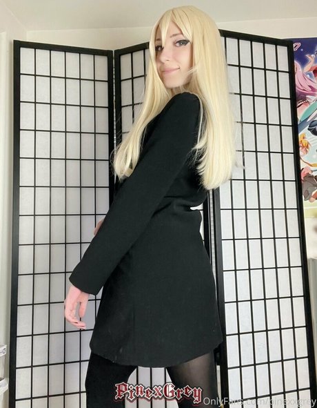 pinexgrey actriz xxx imágenes