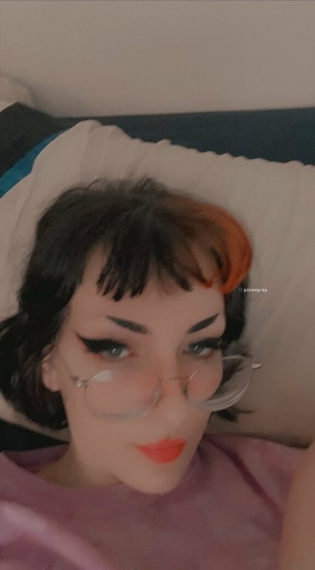 pinexgrey modelo gratis imágenes