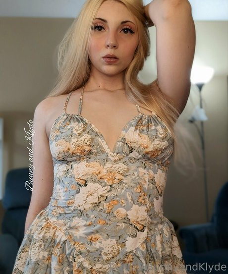 bunnyandklyde modelo desnudos foto