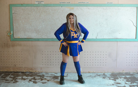 spikezombie star du porno gratuite image