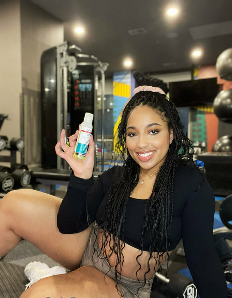 theremedybyreyna estrella del sexo imagen