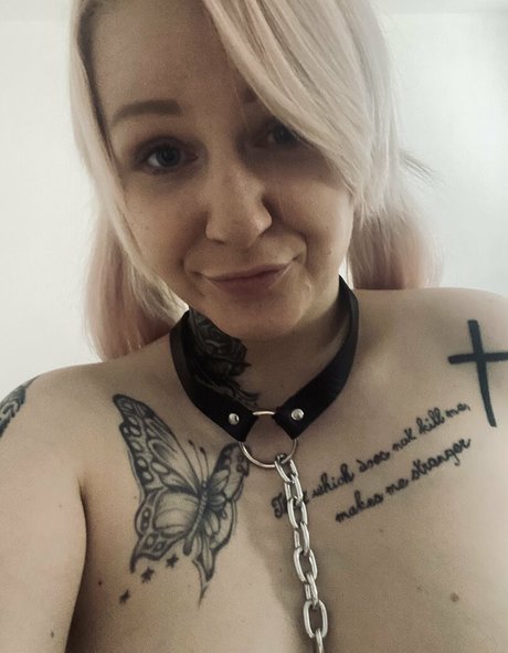 katrina kutiku actrice chaude image