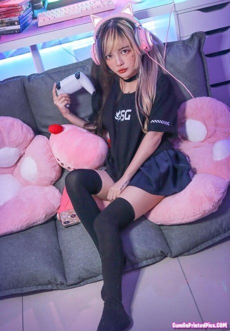 Le Josette model pornographic photos