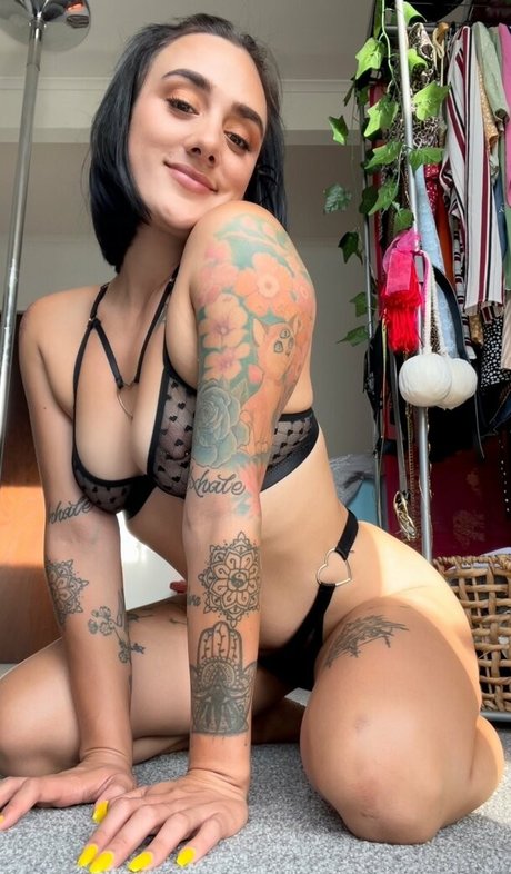 perfectlilpeach_ actrice adulte archive