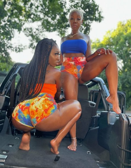 Músculo pelirrojo onlyfans hermosa erótica imágenes