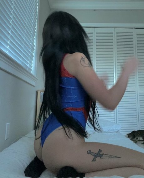 yourluvrgrl estrella exclusiva galerías