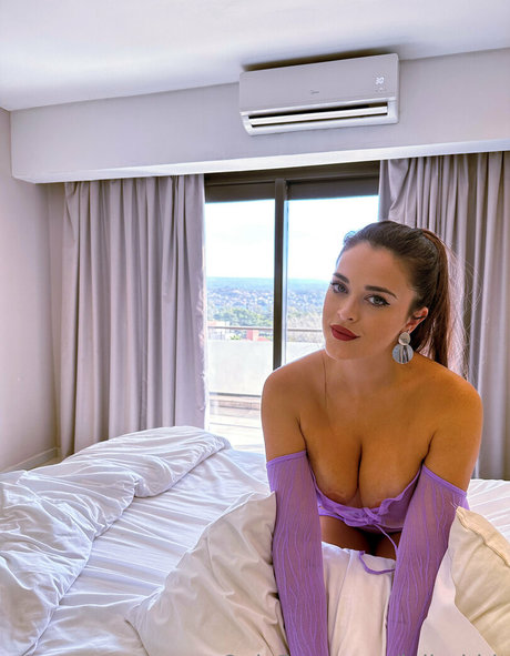 Lalirabbit desnudos estrella porno galería