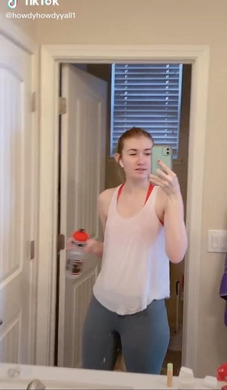 Howdyhowdyyall1 actrice chaude photo