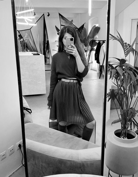 basostream modelo erótico fotos