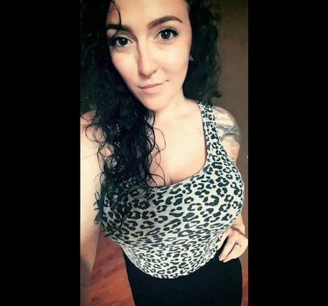 etidsteaz29 star du porno exclusive photo