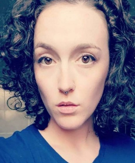 etidsteaz29 actriz de alta definición imagen