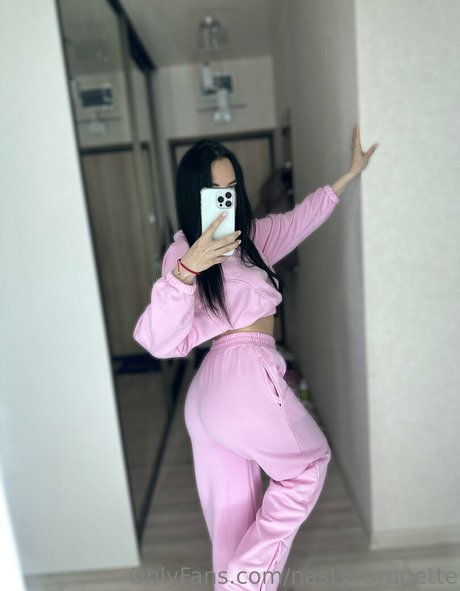 nasty brunette modelo perfecto fotos