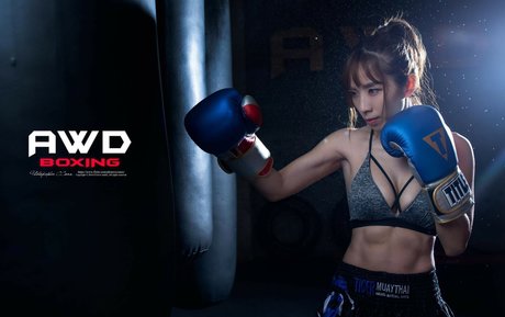 Chopperting actrice hd photo