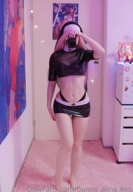 Bunny Alina Kim joli modèle photo