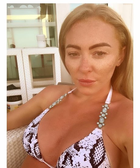 influenceuse fitness OnlyFans chaud joli galerie