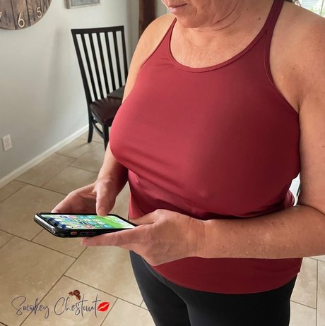 Smokey Chestnut xxx star du porno images