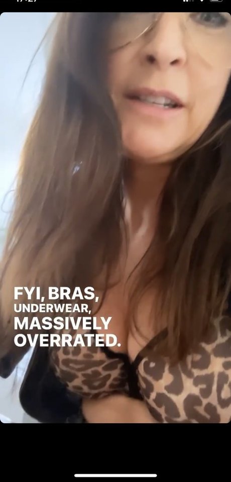 milf mom onlyfans exclusive image