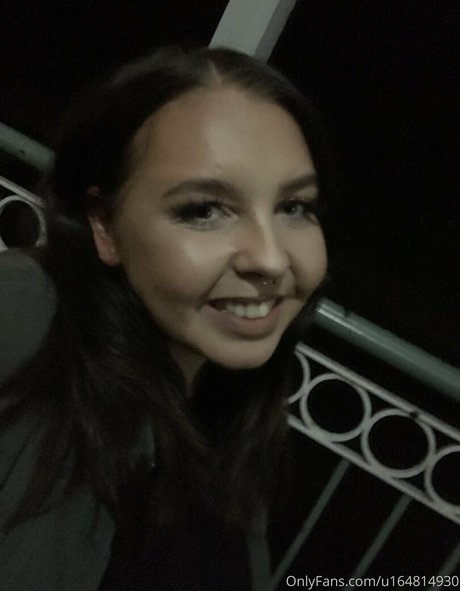 tashag18 estrella porno desnuda archivo