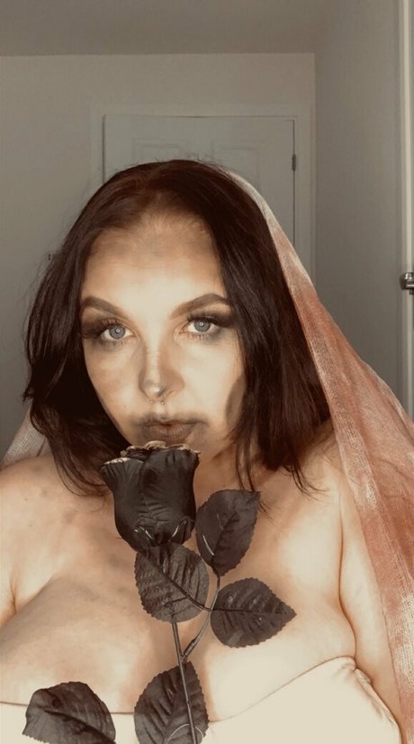 tashag18 actrice artistique galerie