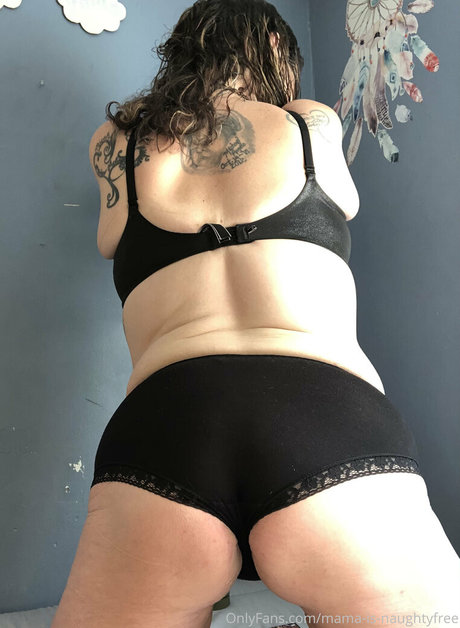 mama is naughtyfree estrella porno caliente archivo