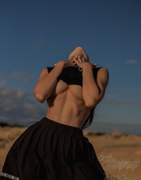 Anna Sazonova modèle sympa images