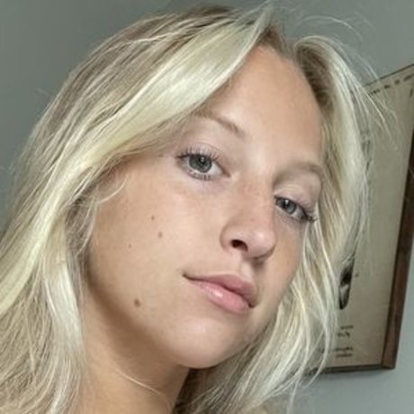 Lia Lynn modèle de sexe collection