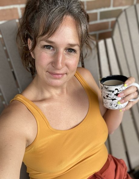 Laineymarie actrice chaude photos