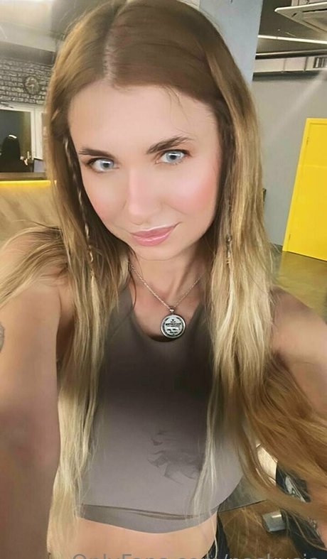 naskusia desnudos estrella imágenes