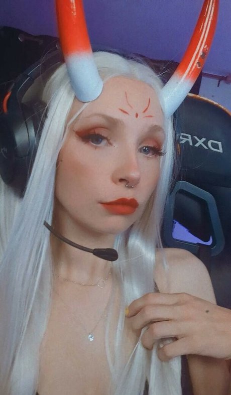 Kamicakes Asmr porn actress archive