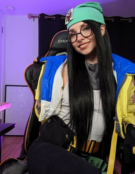 Kamicakes Asmr nude actress photo