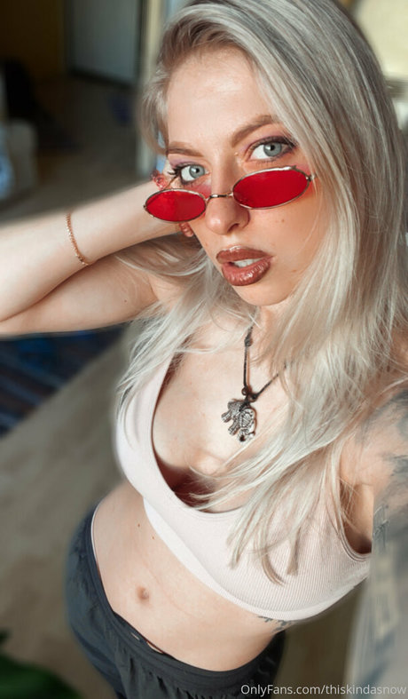 thiskindasnow sexo estrella galería